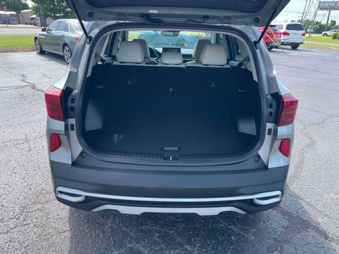 Used 2021 Kia Seltos EX AWD/4WD image 6