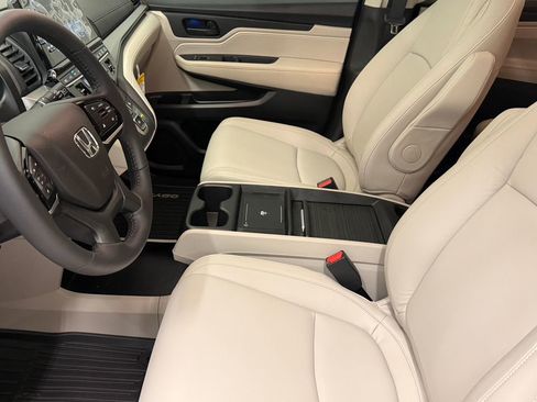 New 2026 Honda Odyssey EX-L image 17