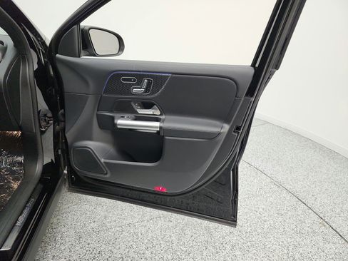 Certified 2024 Mercedes-Benz GLA 250 image 22