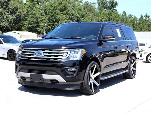 Used 2018 Ford Expedition Max XLT w/ Equipment Group 202A AWD/4WD image 3