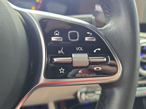 Certified 2023 Mercedes-Benz CLA 250 4MATIC image 17