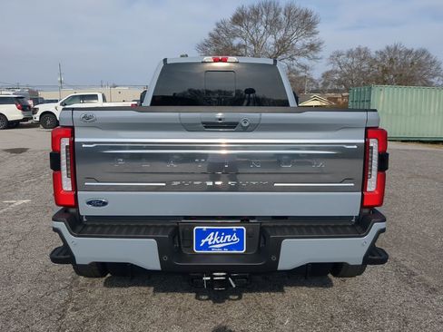 Certified 2024 Ford F450 Platinum w/ FX4 Off-Road Package image 4