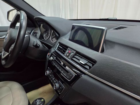 Used 2018 BMW X1 xDrive28i AWD/4WD image 24