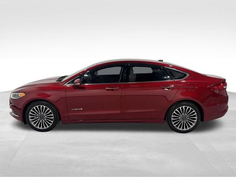Used 2018 Ford Fusion SE w/ Equipment Group 602A FWD image 14