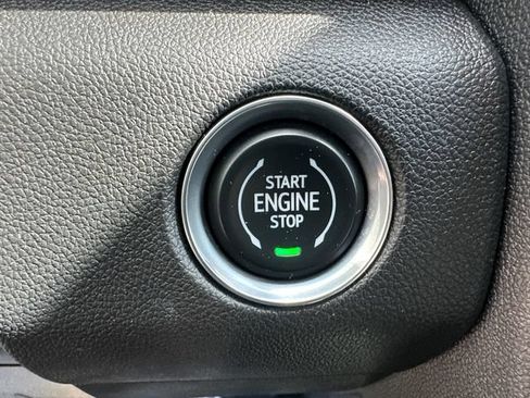 Used 2025 GMC Acadia Elevation AWD/4WD image 32