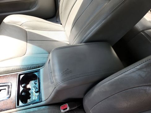 Used 2007 Cadillac DTS Performance FWD image 11