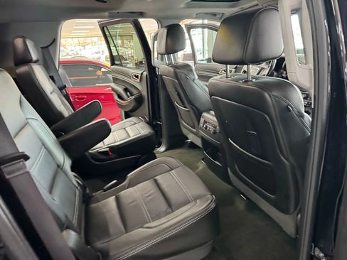 Used 2016 GMC Yukon Denali w/ Enhanced Security Package image 16