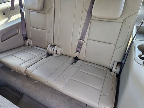 Used 2019 GMC Yukon XL SLT w/ Open Road Package RWD image 13