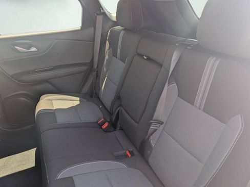 Used 2025 Chevrolet Blazer LT AWD/4WD image 13