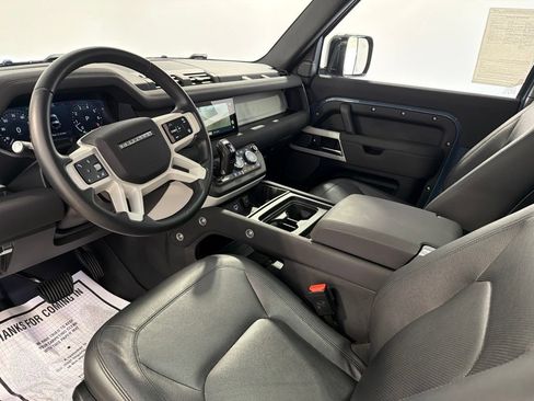 Used 2023 Land Rover Defender 90 S AWD/4WD image 10