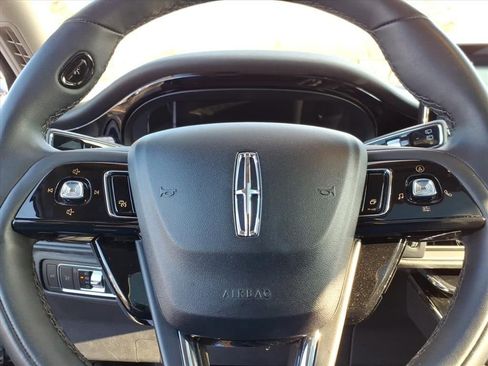 Certified 2023 Lincoln Corsair Standard w/ Equipment Group 101A image 25