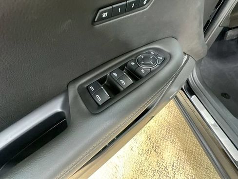 Used 2024 Cadillac XT6 Premium Luxury w/ Technology Package AWD/4WD image 16