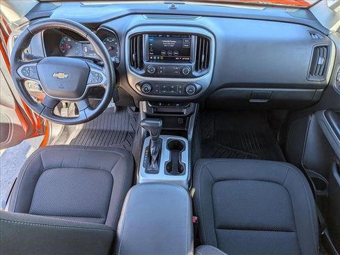Used 2021 Chevrolet Colorado LT w/ LT Convenience Package image 16