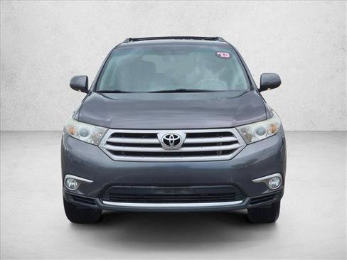 Used 2013 Toyota Highlander Limited AWD/4WD image 2