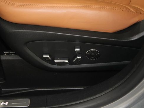 Used 2023 Lincoln Nautilus Black Label AWD/4WD image 22