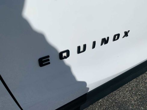 Certified 2023 Chevrolet Equinox RS AWD/4WD image 29