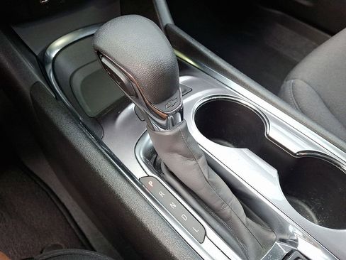 Used 2022 Chevrolet Malibu LT image 13