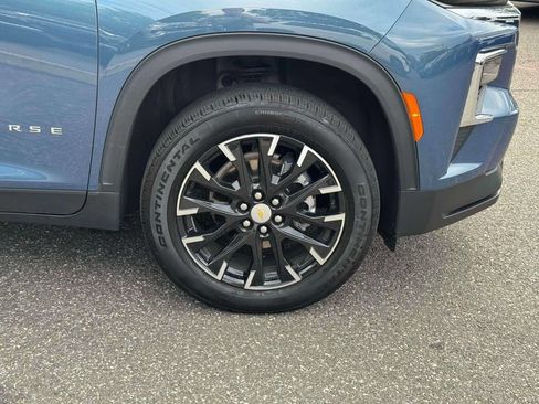 Used 2026 Chevrolet Traverse LT w/ Sun and Wheel Package AWD/4WD image 9