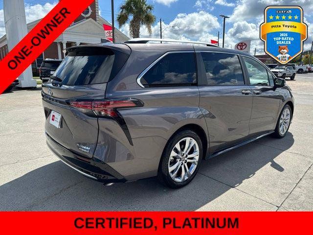 Certified 2023 Toyota Sienna Platinum FWD image 5