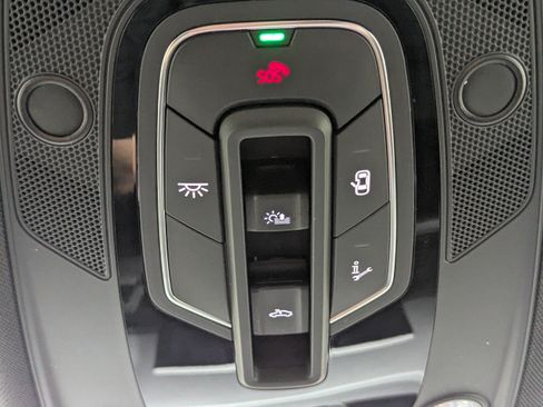 Certified 2025 Audi Q5 Prestige AWD/4WD image 23