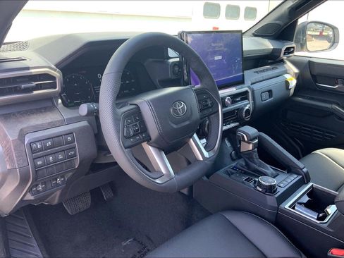 New 2026 Toyota Tacoma Limited AWD/4WD image 7