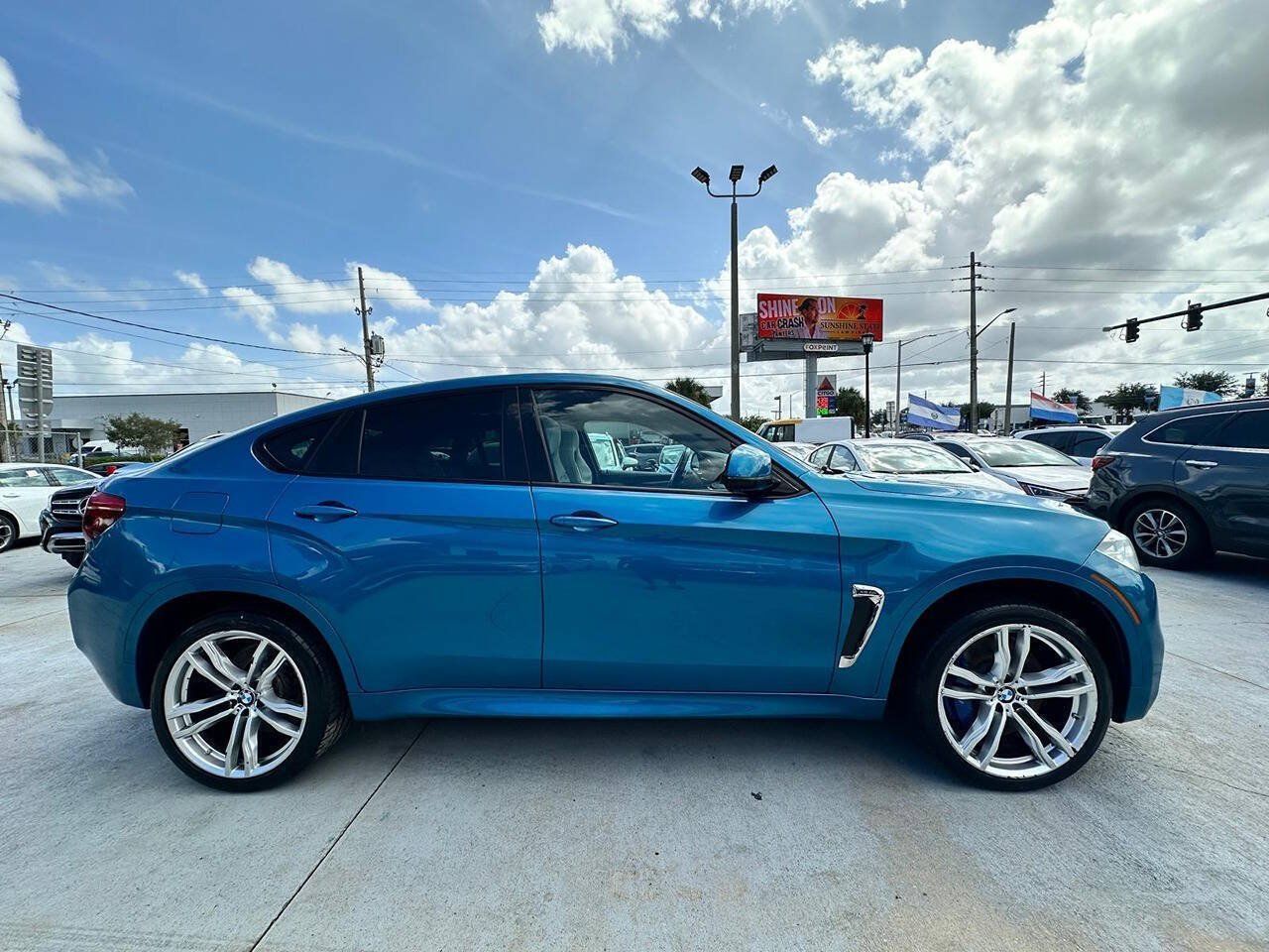 Used 2018 BMW X6 M AWD/4WD image 4