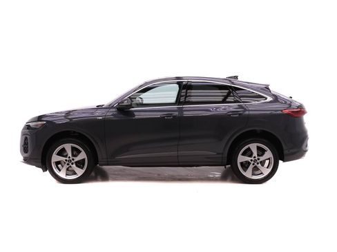 Certified 2025 Audi Q5 Premium Plus w/ Premium Plus AWD/4WD image 3
