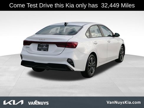 Used 2023 Kia Forte LXS image 3