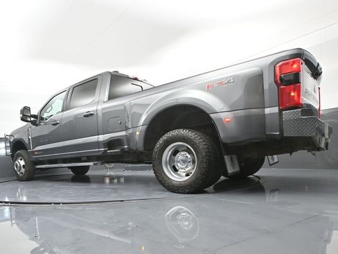 Used 2024 Ford F350 Lariat w/ FX4 Off-Road Package image 33
