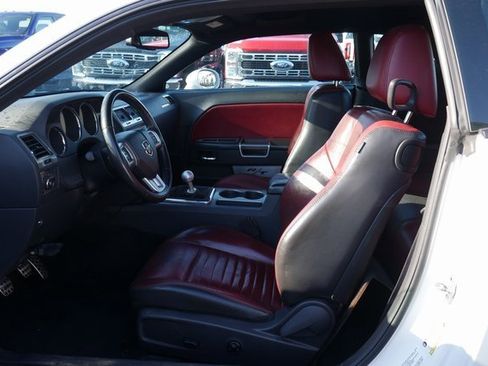 Used 2013 Dodge Challenger R/T Plus image 2