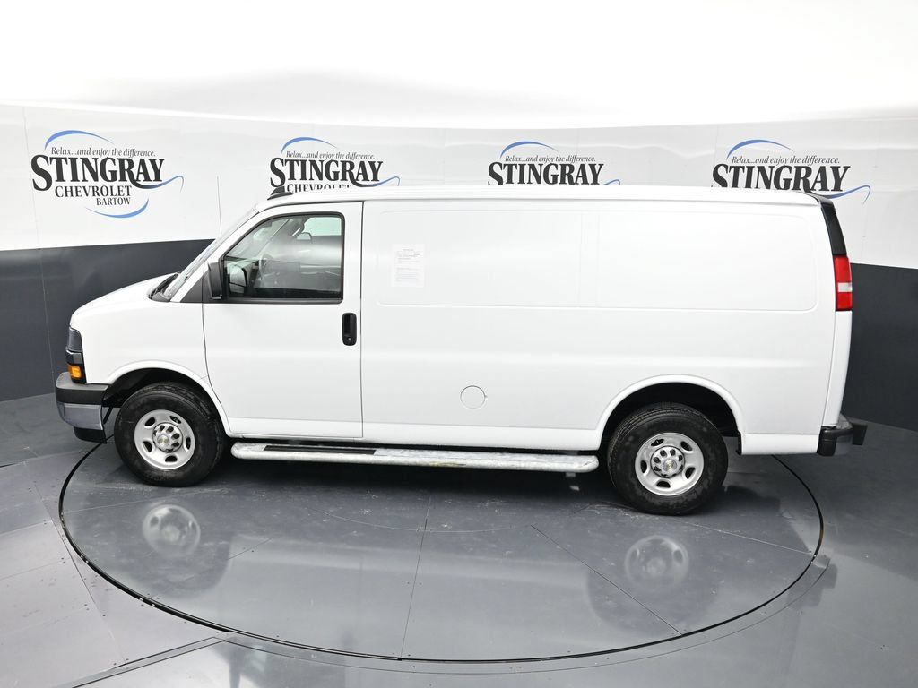 Used 2025 Chevrolet Express 2500 w/ Driver Convenience Package RWD image 21