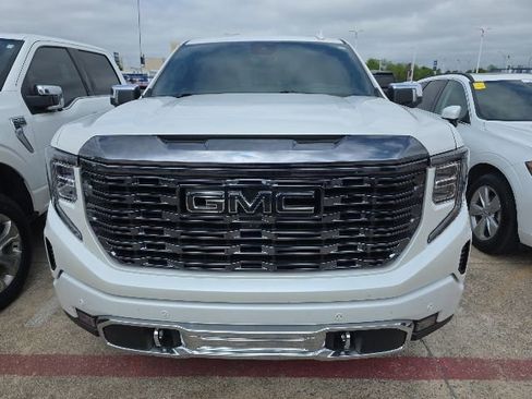 Used 2024 GMC Sierra 1500 Denali Ultimate AWD/4WD image 8