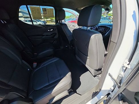Used 2023 Chevrolet Traverse LT w/ LPO, Floor Liner Package AWD/4WD image 22