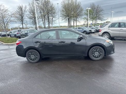 Used 2014 Toyota Corolla LE image 8