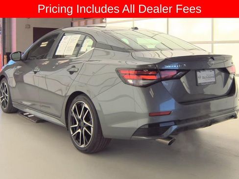 Used 2025 Nissan Sentra SR FWD image 4
