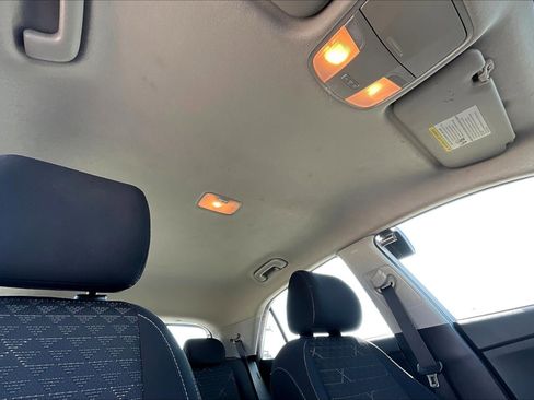 Used 2019 Kia Rio S image 22