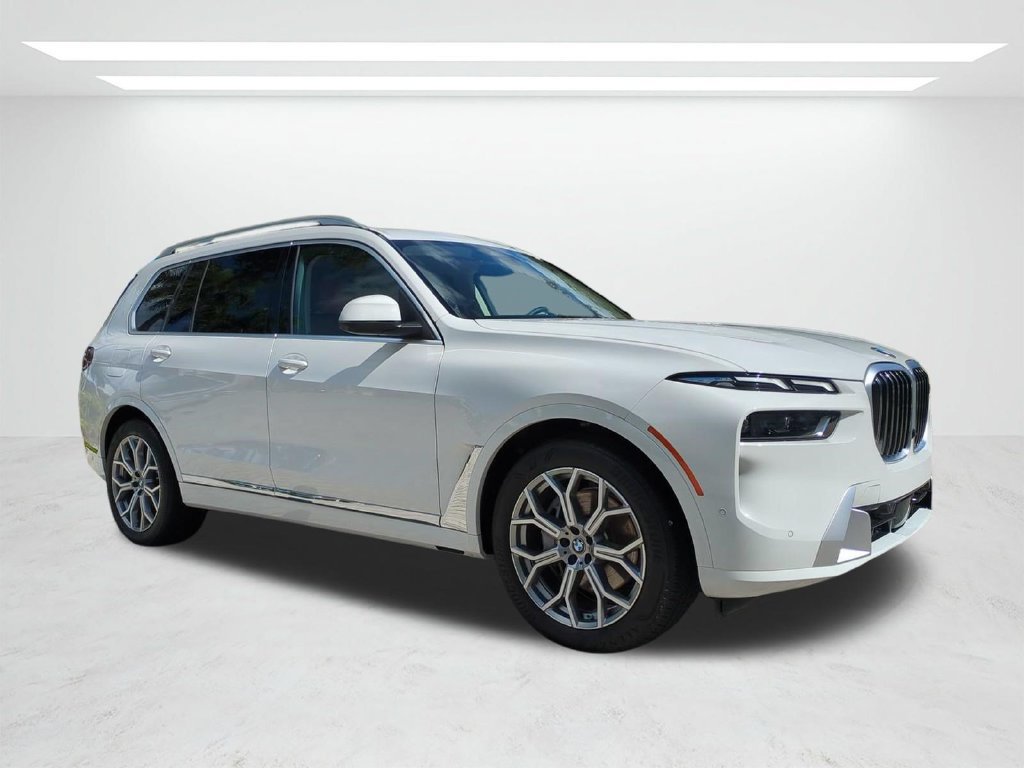 New 2026 BMW X7 xDrive40i w/ Premium Package AWD/4WD image 2