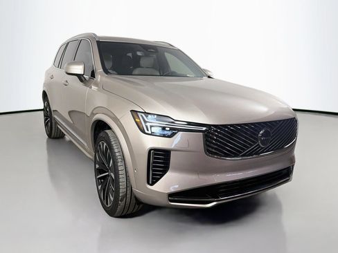New 2026 Volvo XC90 T8 Plus w/ Protection Package Premier AWD/4WD image 3