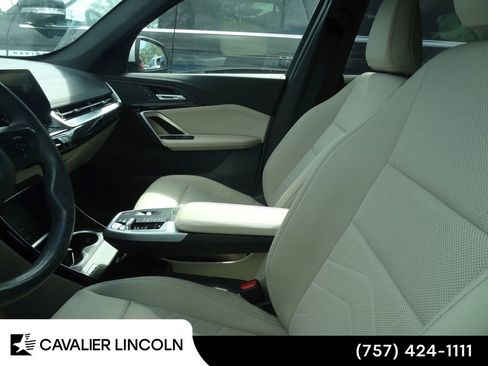 Used 2023 BMW X1 xDrive28i w/ Convenience Package image 8