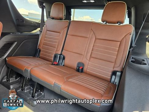 Used 2023 GMC Yukon Denali Ultimate AWD/4WD image 12