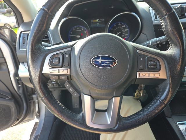 Used 2017 Subaru Outback 2.5i Premium AWD/4WD image 3