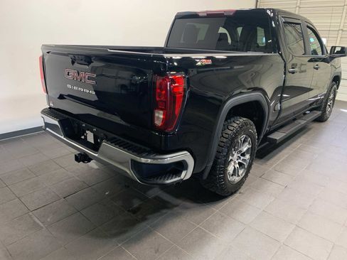Used 2023 GMC Sierra 1500 Pro w/ Pro Value Package image 3