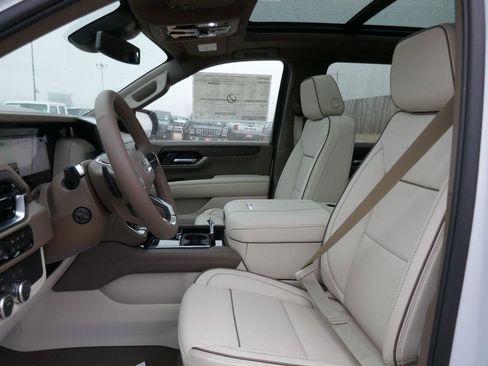 New 2026 GMC Yukon XL Denali image 14