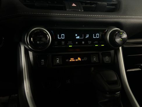 Used 2024 Toyota RAV4 XLE image 23