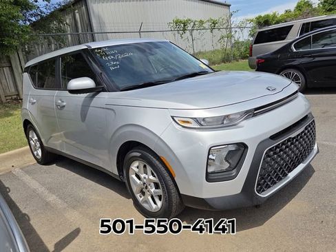 Used 2020 Kia Soul S FWD image 3