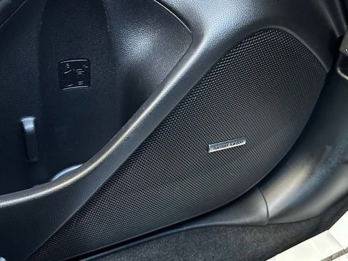 Used 2023 Subaru Forester Limited image 20