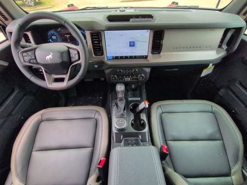 New 2026 Ford Bronco Outer Banks AWD/4WD image 14