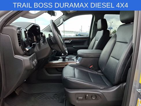 Used 2023 Chevrolet Silverado 1500 LT Trail Boss w/ Protection Package AWD/4WD image 12