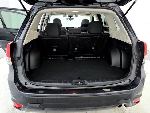 Used 2019 Subaru Forester Premium image 20