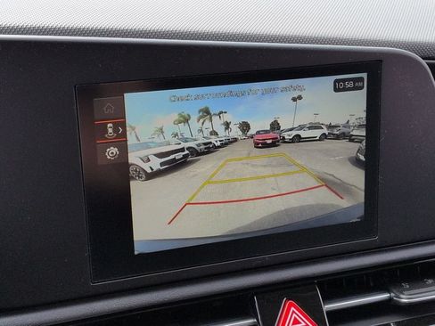 New 2026 Kia Niro LX FWD image 15